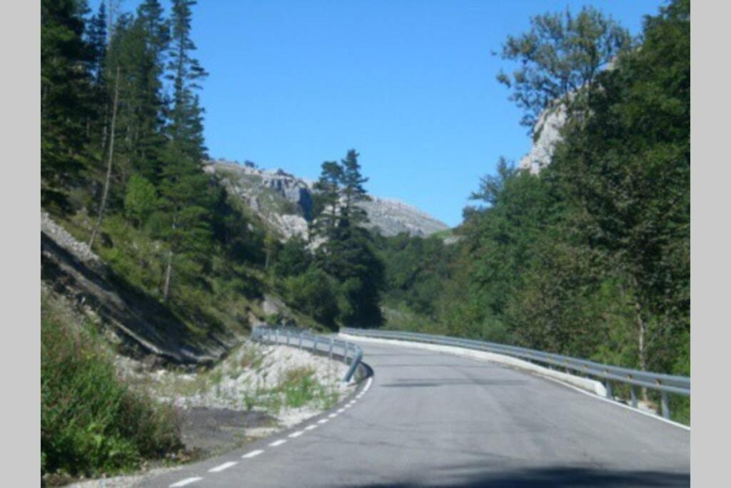La Pasiega San Roque de Ríomiera Kültér fotó